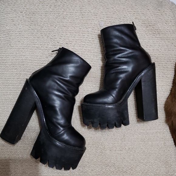 Jeffrey Campbell Mulder Ankle Boots sale or trade - Picture 2 of 4
